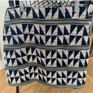 Women’s Ann Taylor multi colored casual skirt size 4